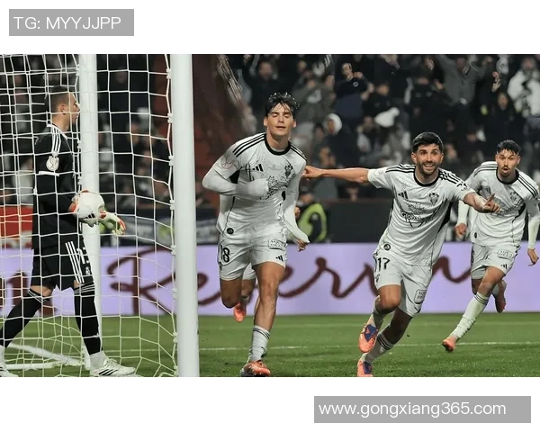 国王杯惊天冷门里昂狂胜皇马引发争议判罚全场沸腾